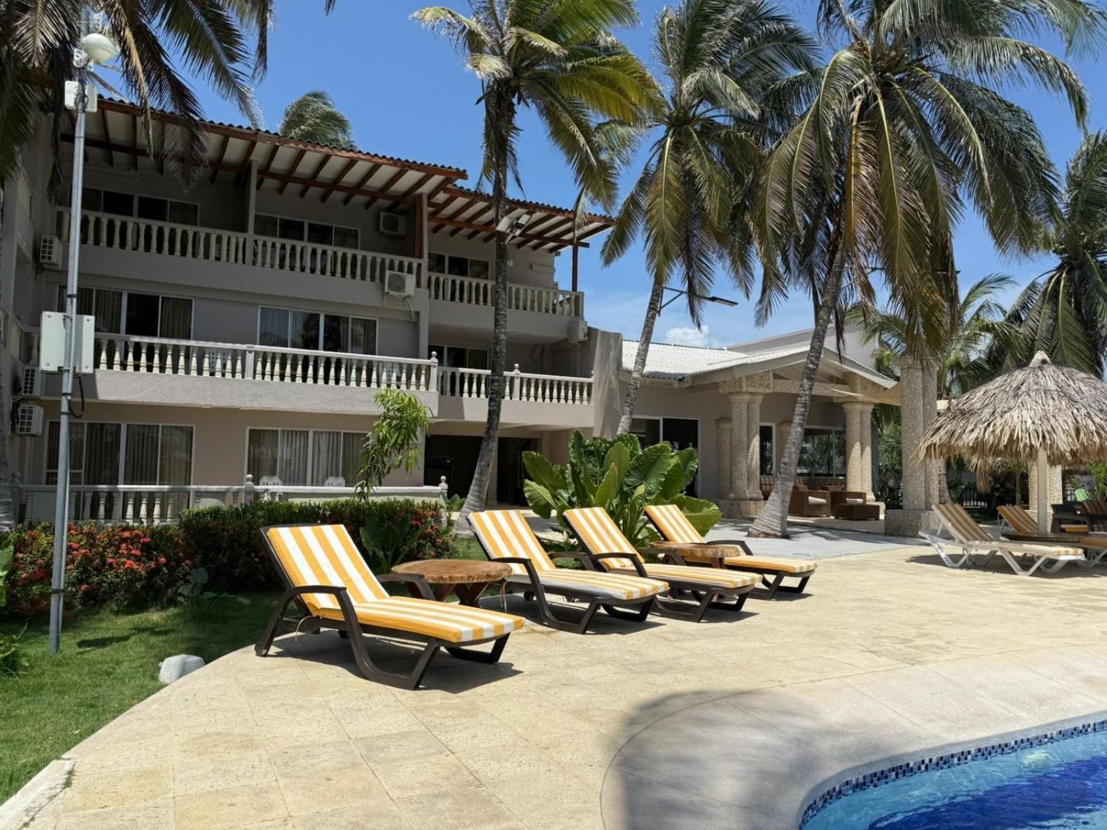 Playa Palmeras Beach Resort Cartagena Exterior foto