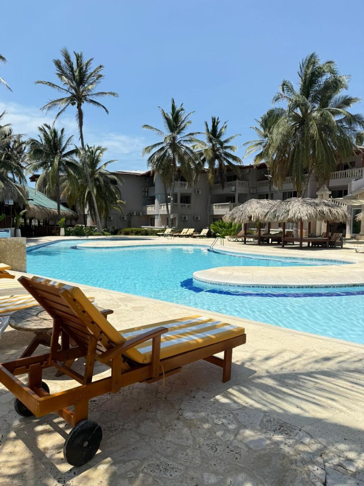 Playa Palmeras Beach Resort Cartagena Exterior foto