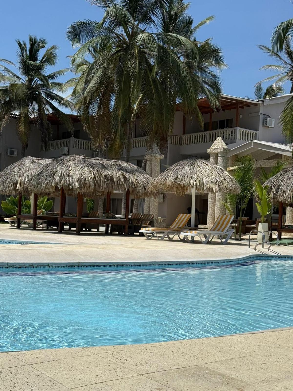 Playa Palmeras Beach Resort Cartagena Exterior foto